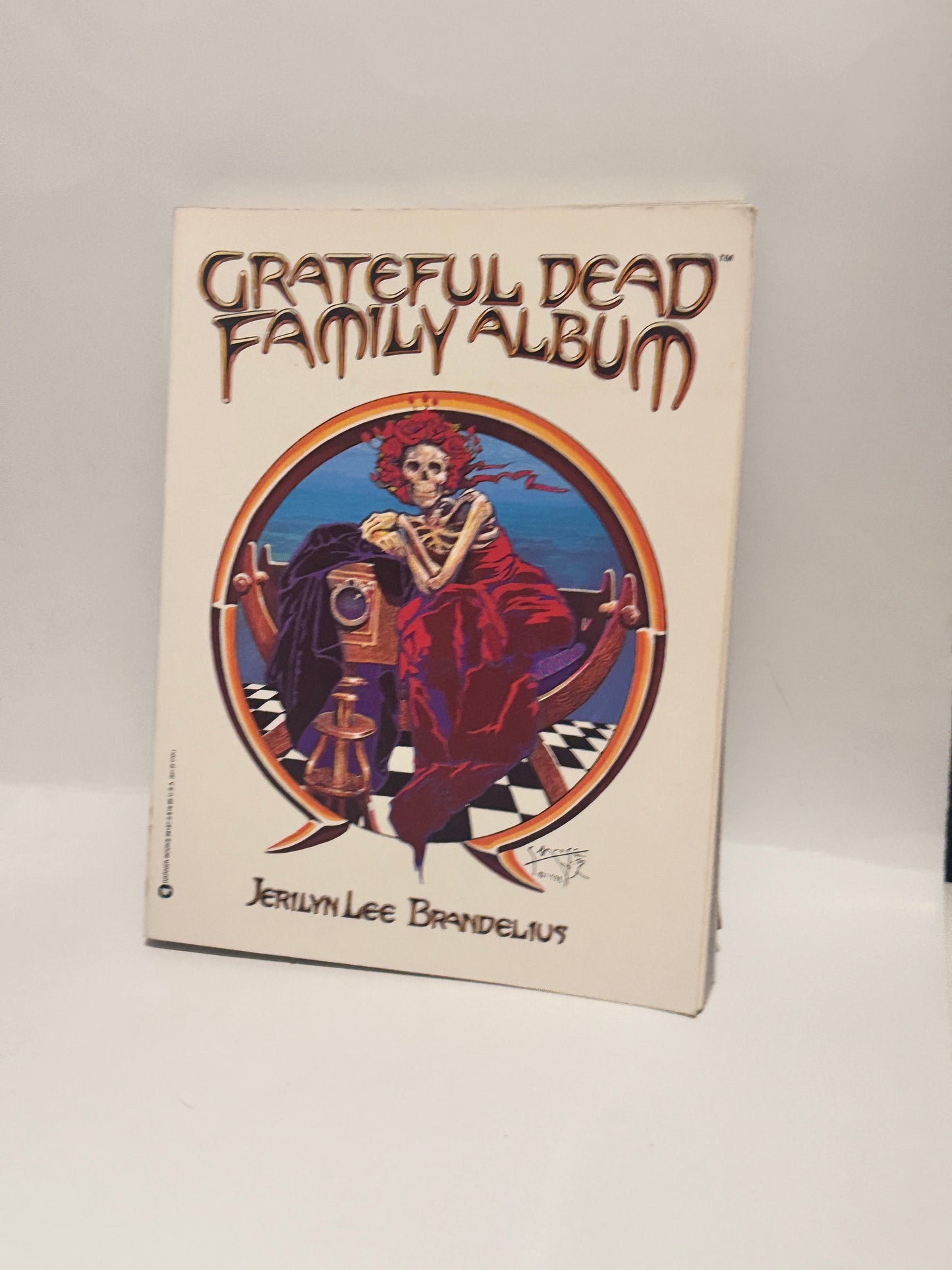 Grateful Dead Family Album: A Rock & Roll Legacy in Photos"