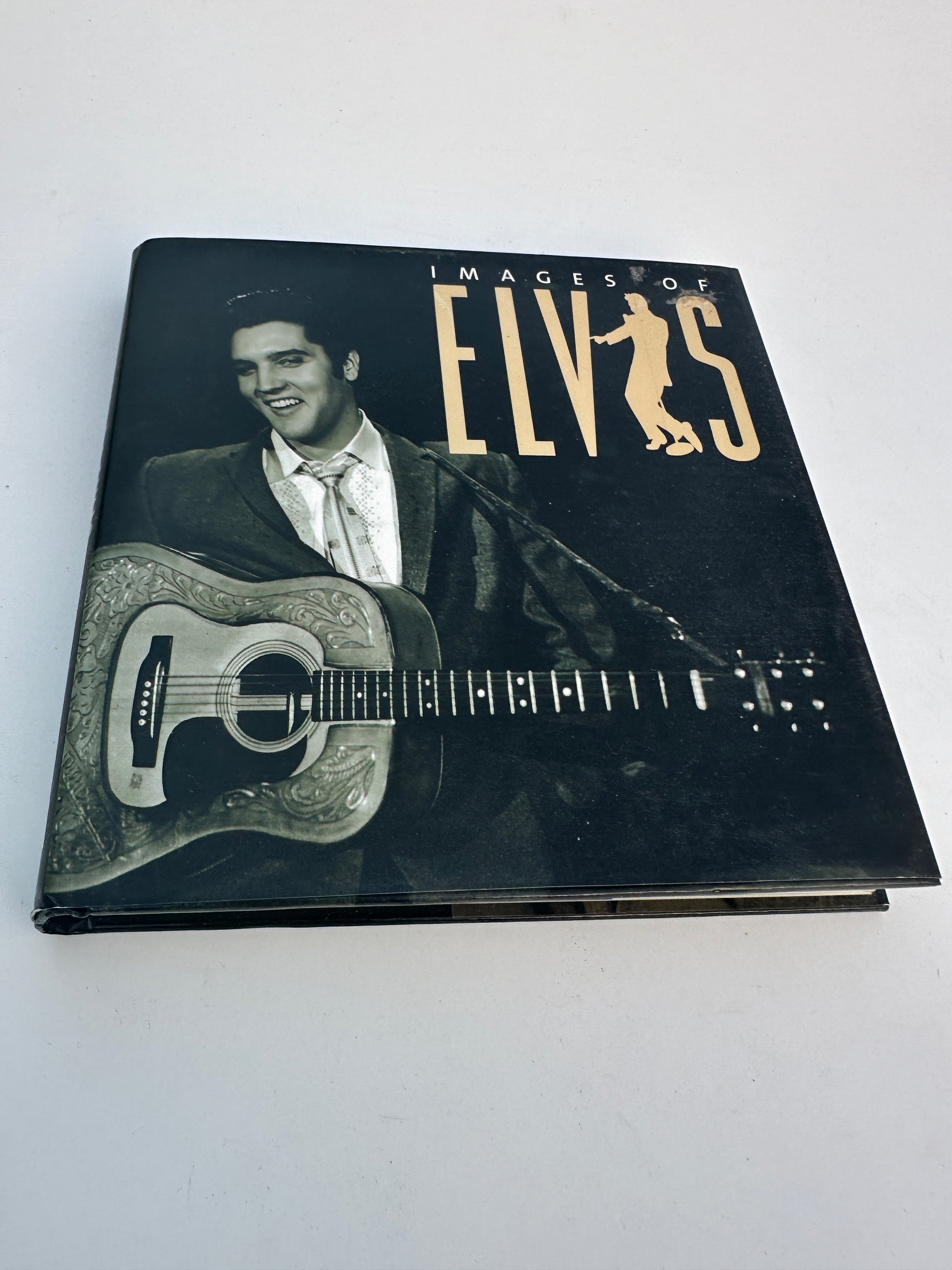 A Visual Tribute: ‘Images of Elvis
