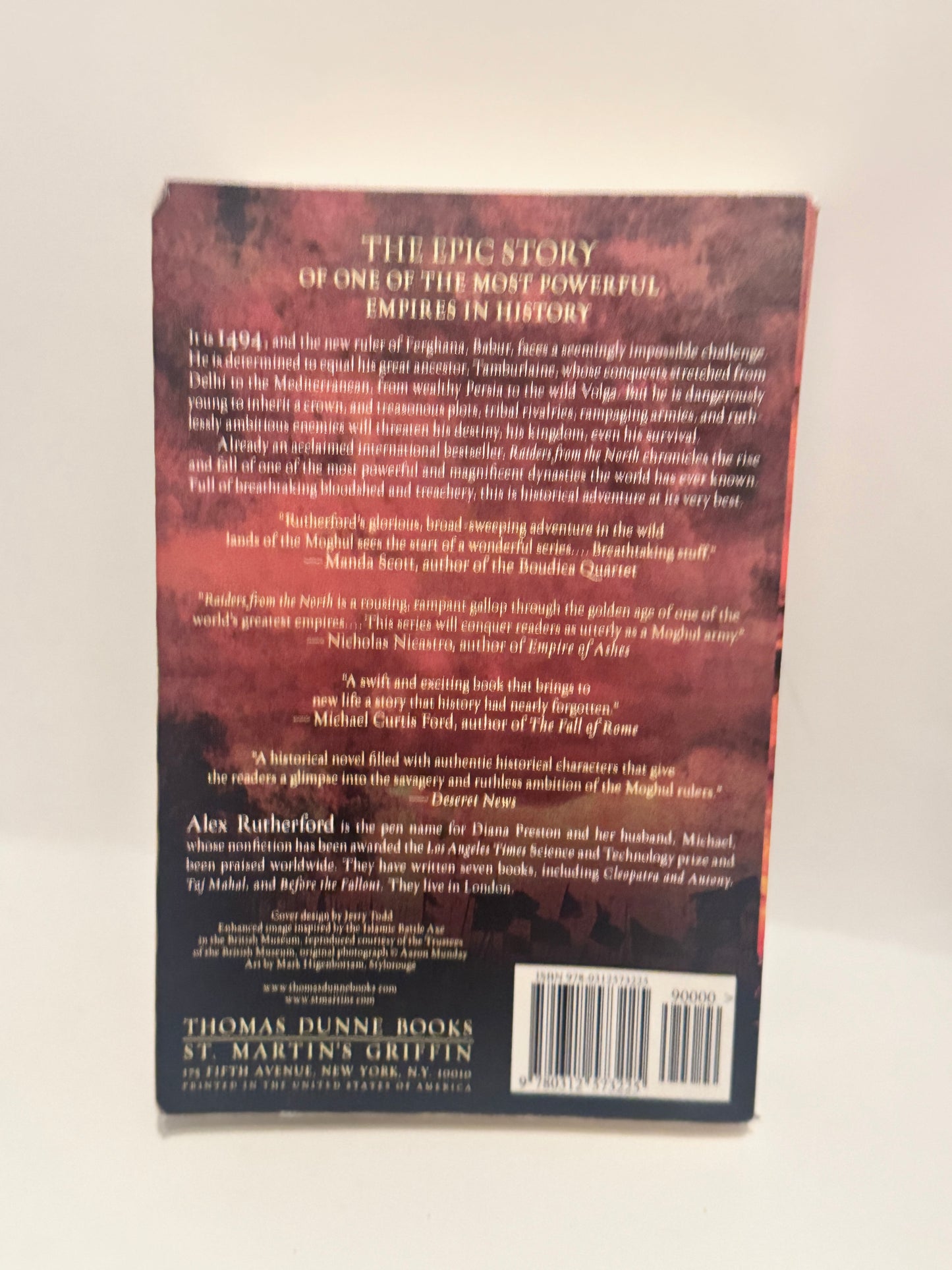Raiders from the North: Empire of the Moghul, Book 1