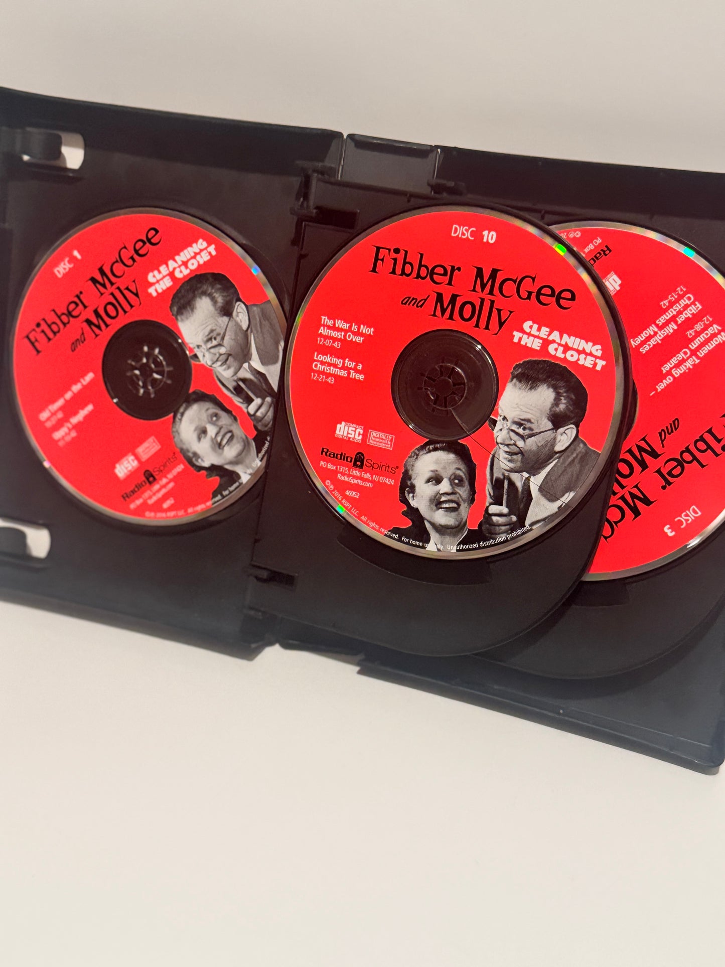 Fibber McGee and Molly: Cleaning the Closet - Classic Radio Comedy (20 Episodes on 10 CDs)