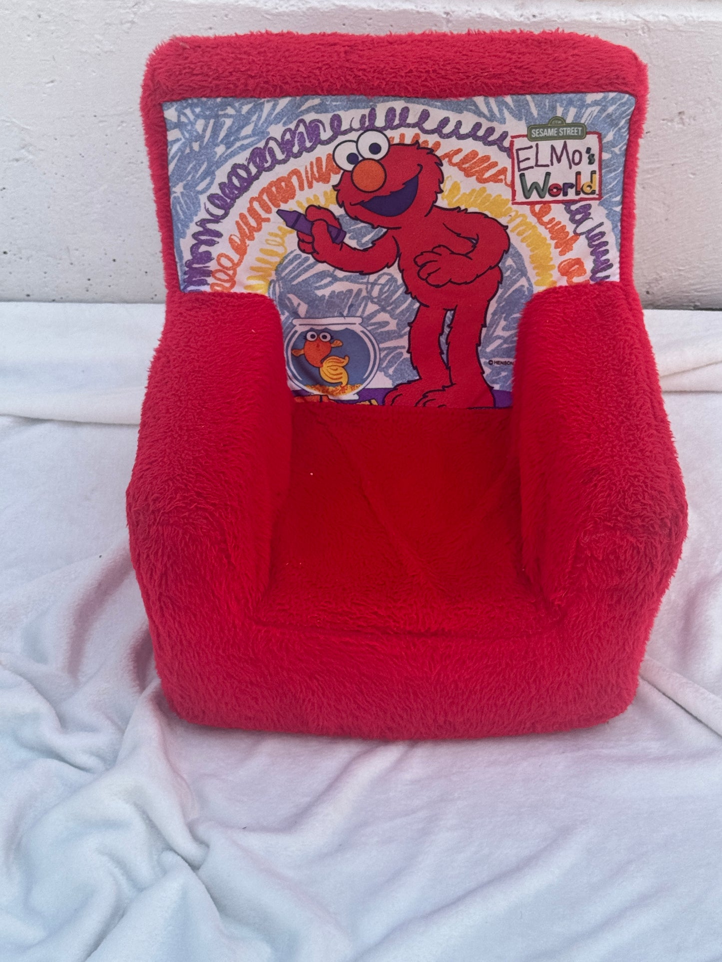 Sesame Street Elmo Plush Kids Chair - Cozy and Fun Toddler Seating