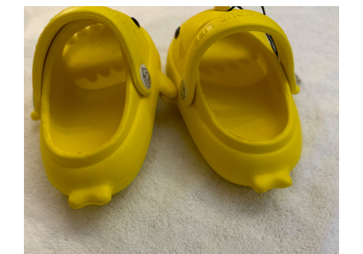 Sunny Shark Kids’ Beach Slides - Bright & Playful
