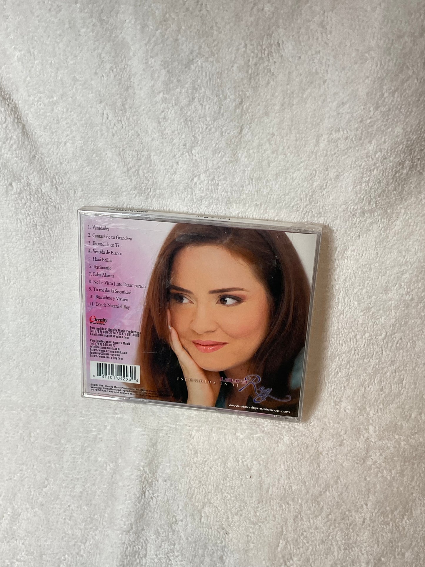 Escondida En Ti” CD - Unleash the Power of Emotional Melodies