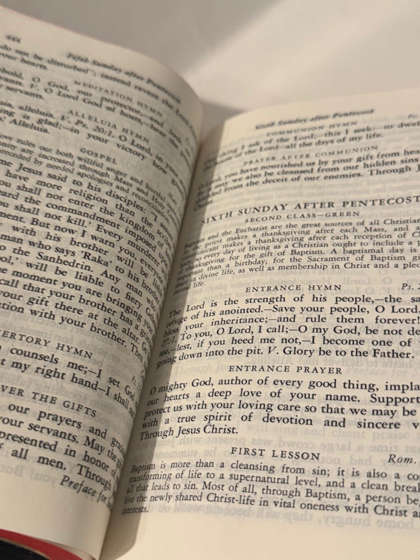 Maryknoll Missal – Vintage Catholic Prayer Book Black