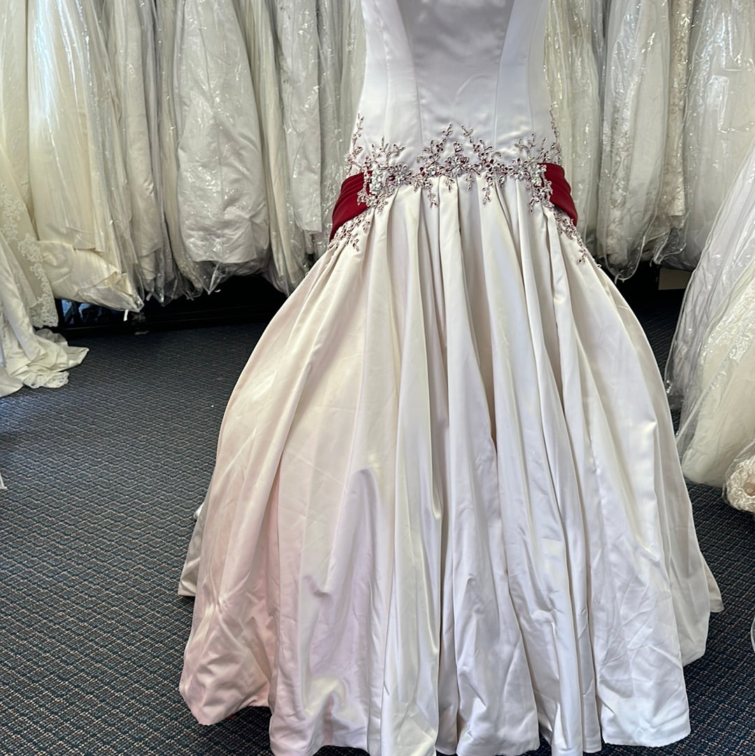 Sophia tolli