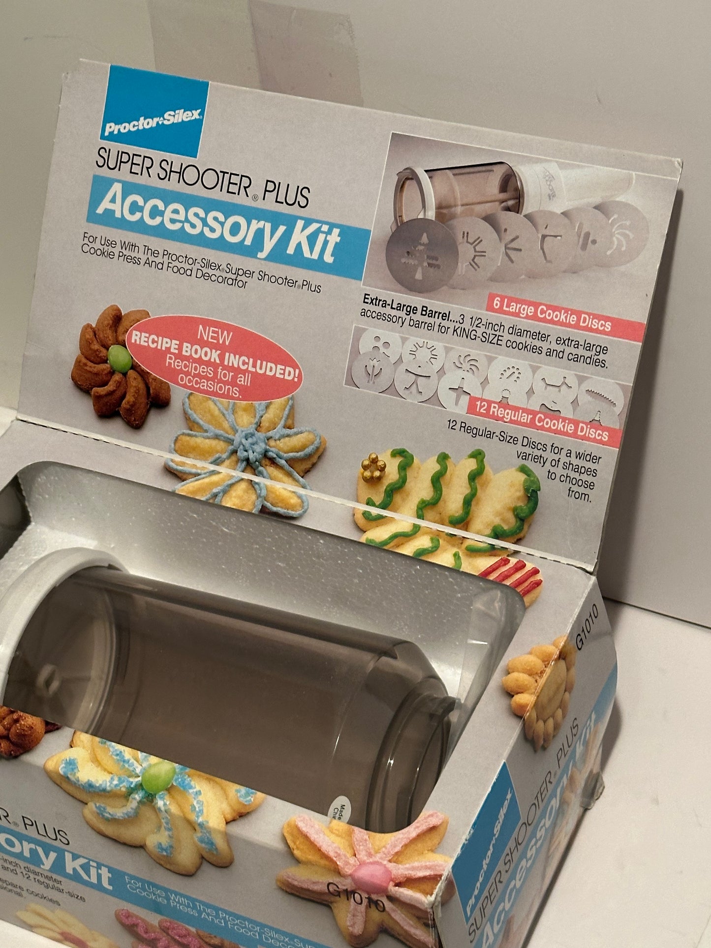 Proctor Silex shooter accessory kit with extra-large barrel and cookie discs for baking decorations