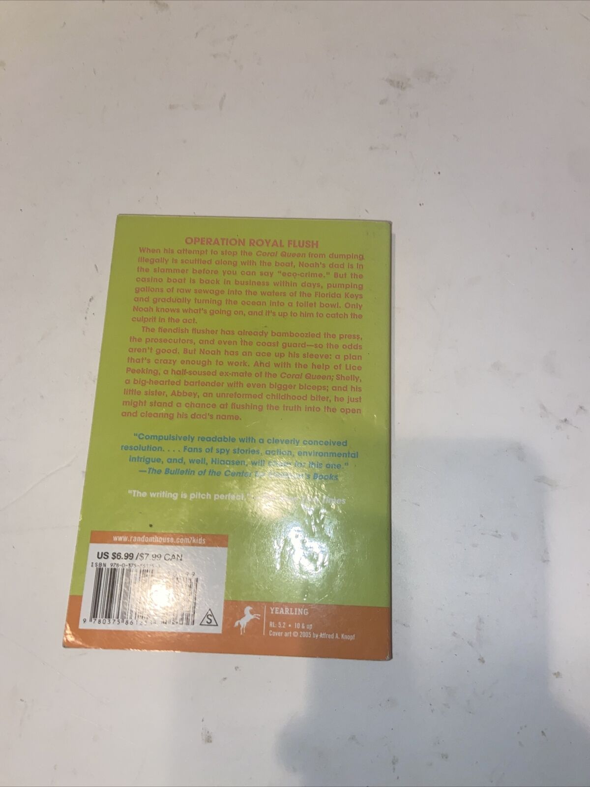 Flush - A Hilarious and Thrilling Adventure by Carl Hiaasen, New York Times Bestselling Author