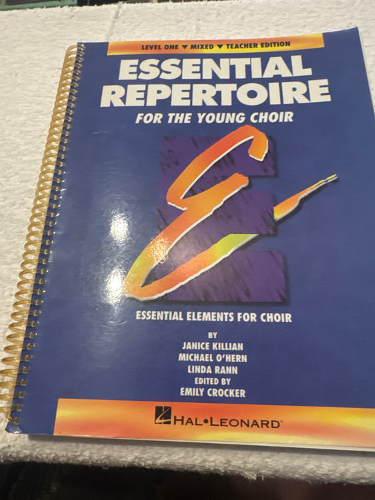Essential repertoire for the young choir ￼