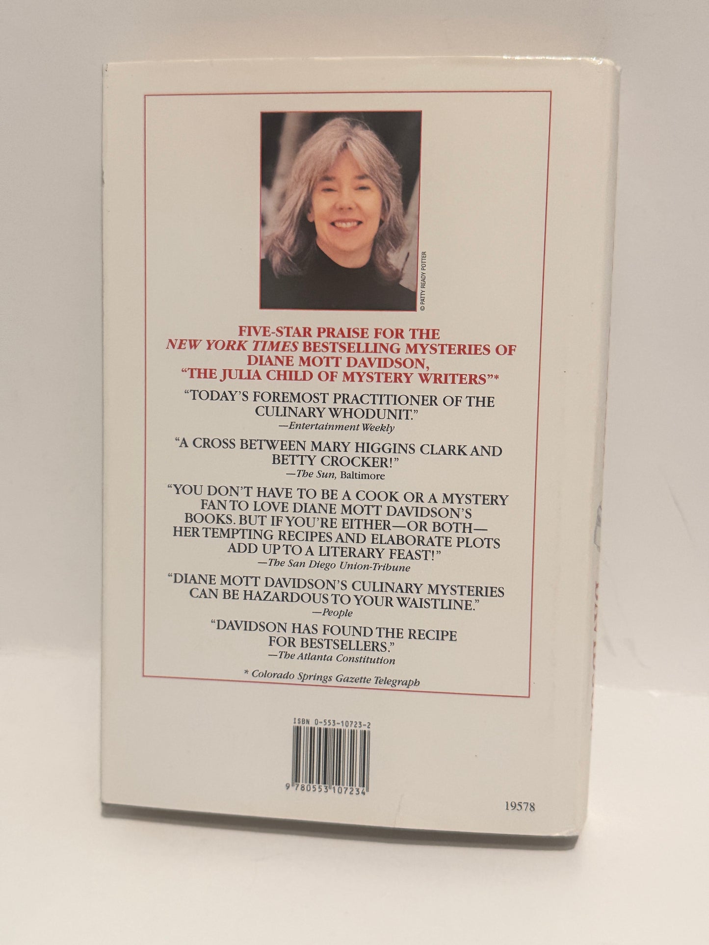 Tough Cookie (Hardcover) by Diane Mott Davidson