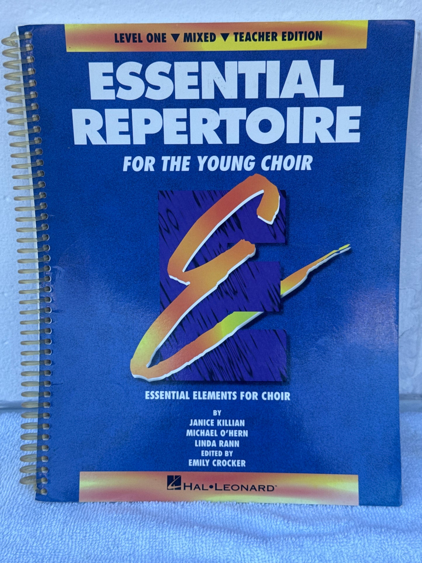 Essential Repertoire for Young Choirs Level One Mixed (Teacher's Edition)