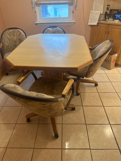 Vintage Solid Wood Kitchen Table Set – Seats Four