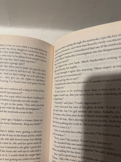 Jane Lawless Mystery Book – In a Midnight Wood by Ellen Hart