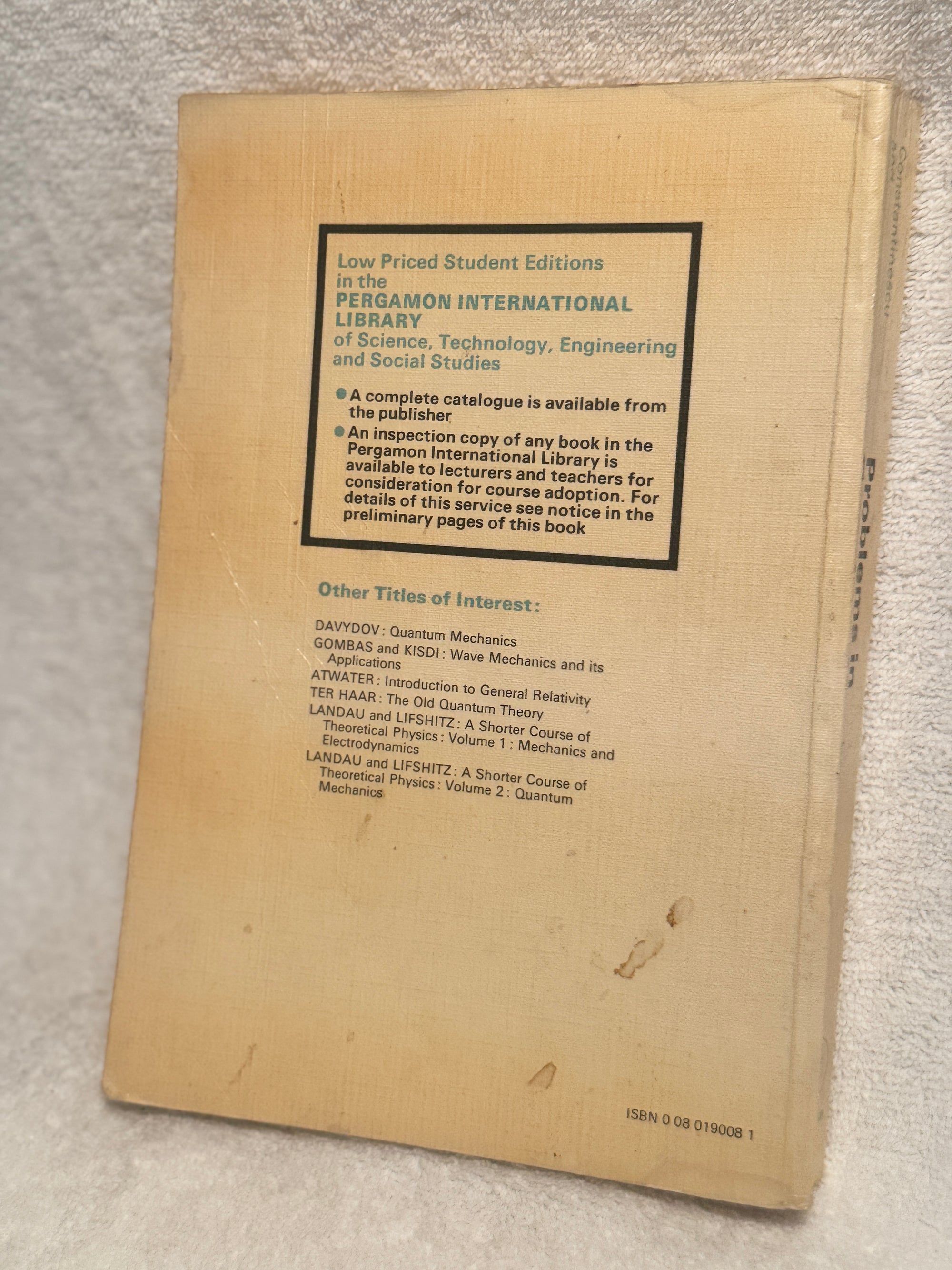 Problems in Quantum Mechanics by F. Constantinescu & E. Magyari