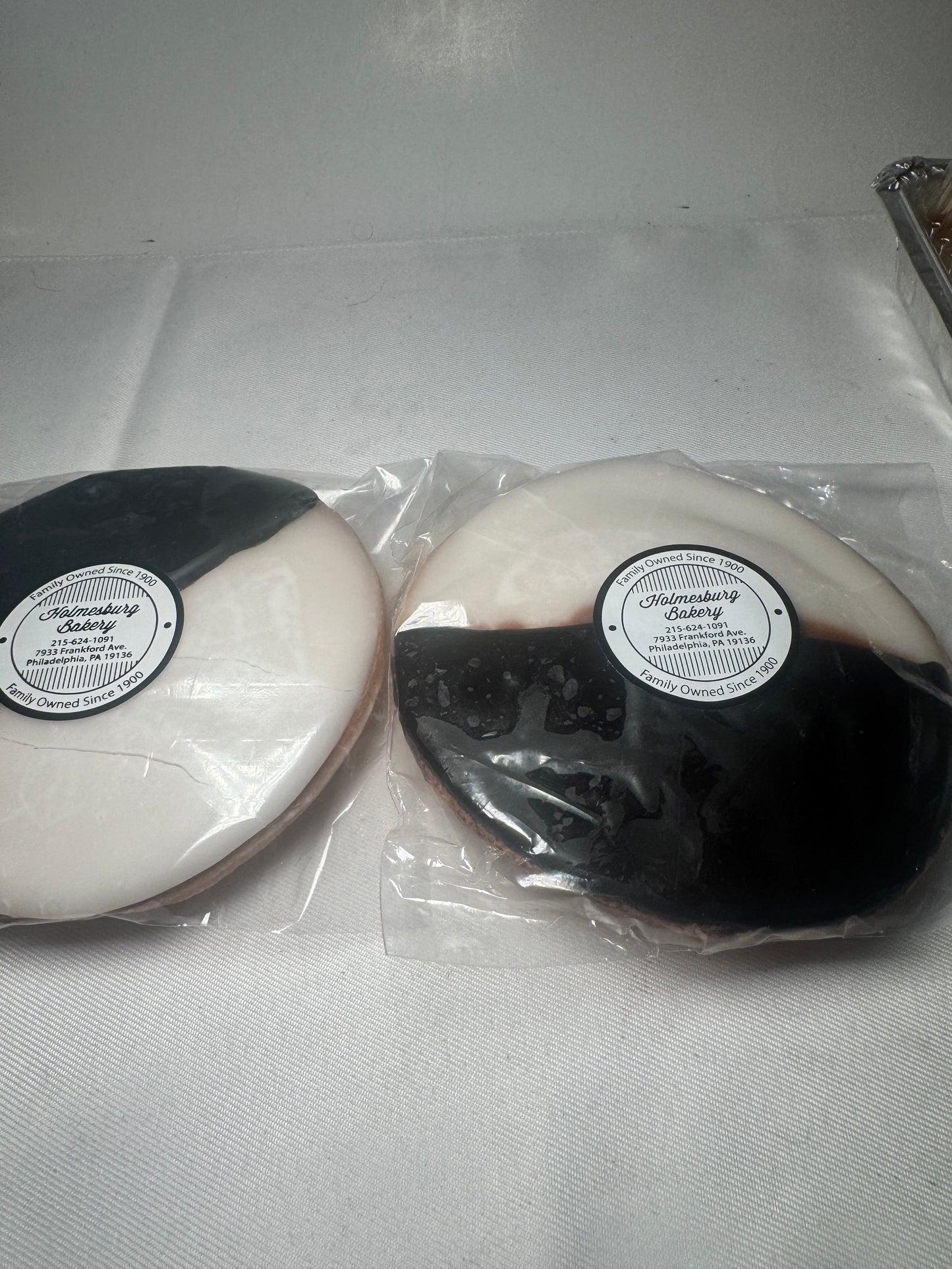 Vanilla Black & White Cookie 2-Pack – Fresh & Sealed