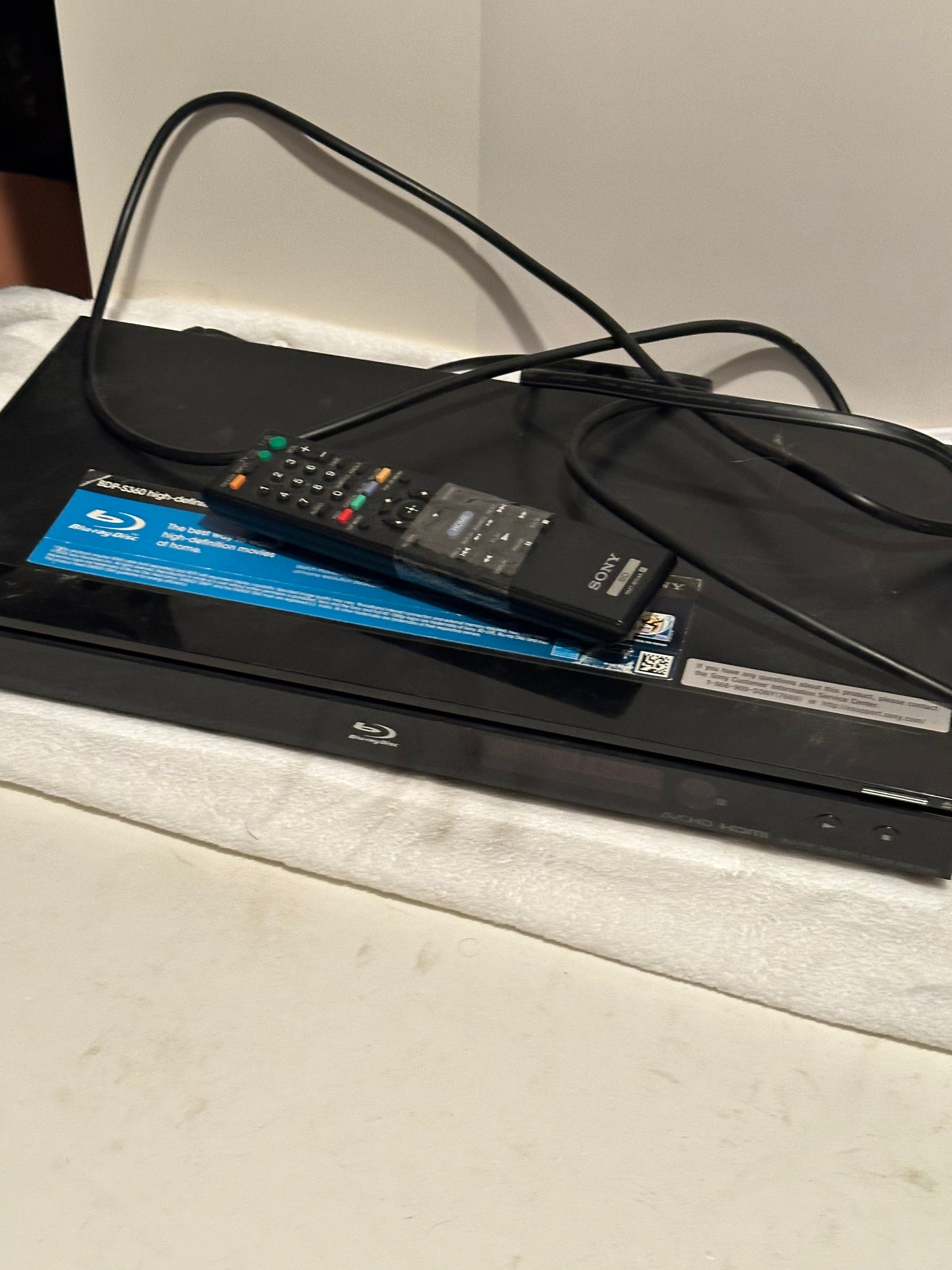 Sony BDP-S360 Blu-Ray & DVD Player | HD Upscaling, HDMI, Home Theater