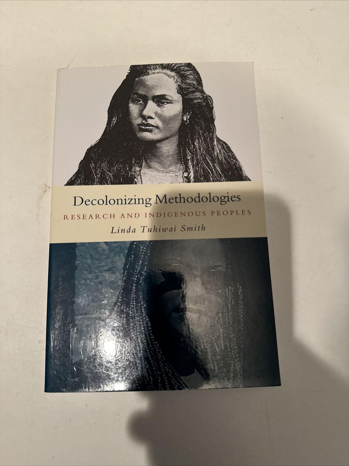 Decolonizing Methodologies Research with Indigenous Peoples Linda Tuhiwai Smith