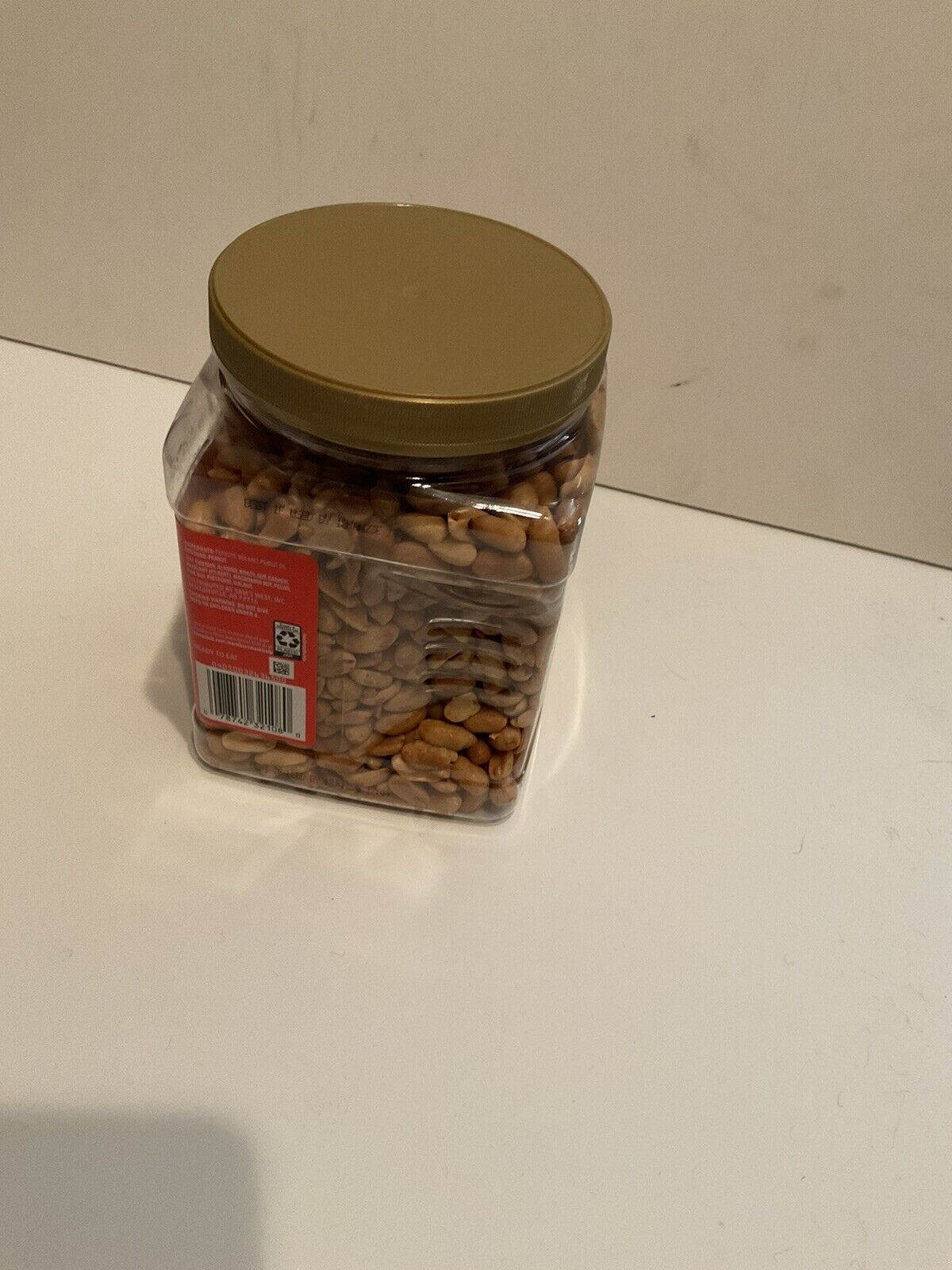 Member's Mark Extra Large Virginia Peanuts with Sea Salt, 34.5 Ounce