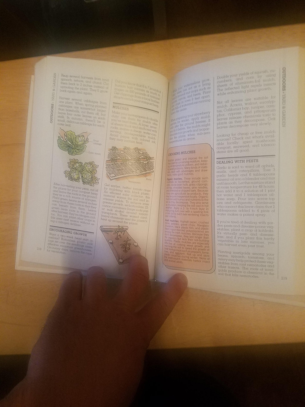 Household Hints & Handy Tips Editors of Reader's Digest