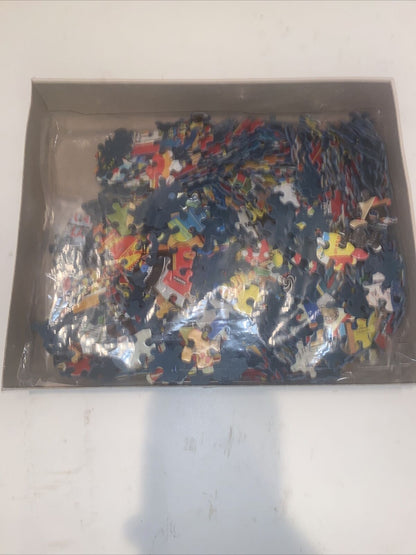 White Mountain 1000 piece puzzle pieces inside a box ready for assembly